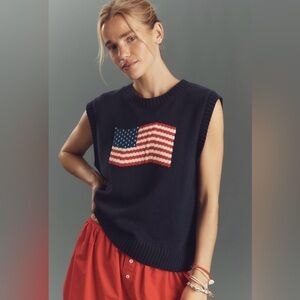 Crew-Neck Flag Icon Sweater Vest
Porridge
In: Navy Flag